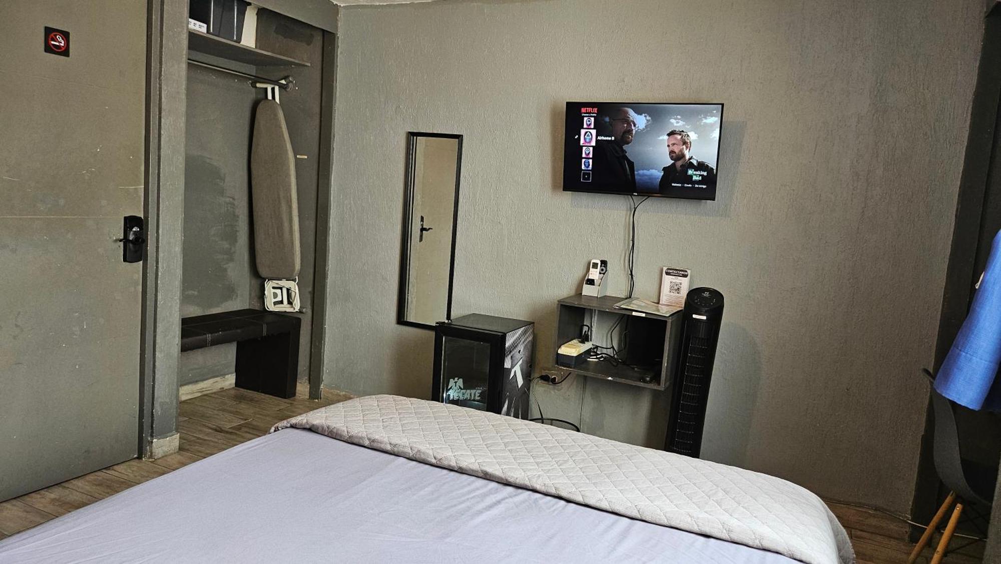 Habitación Privada C/clima Y Terraza * Monterrey